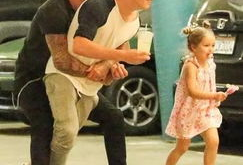 娱乐圈深度吃瓜直播,直播带你吃瓜现场